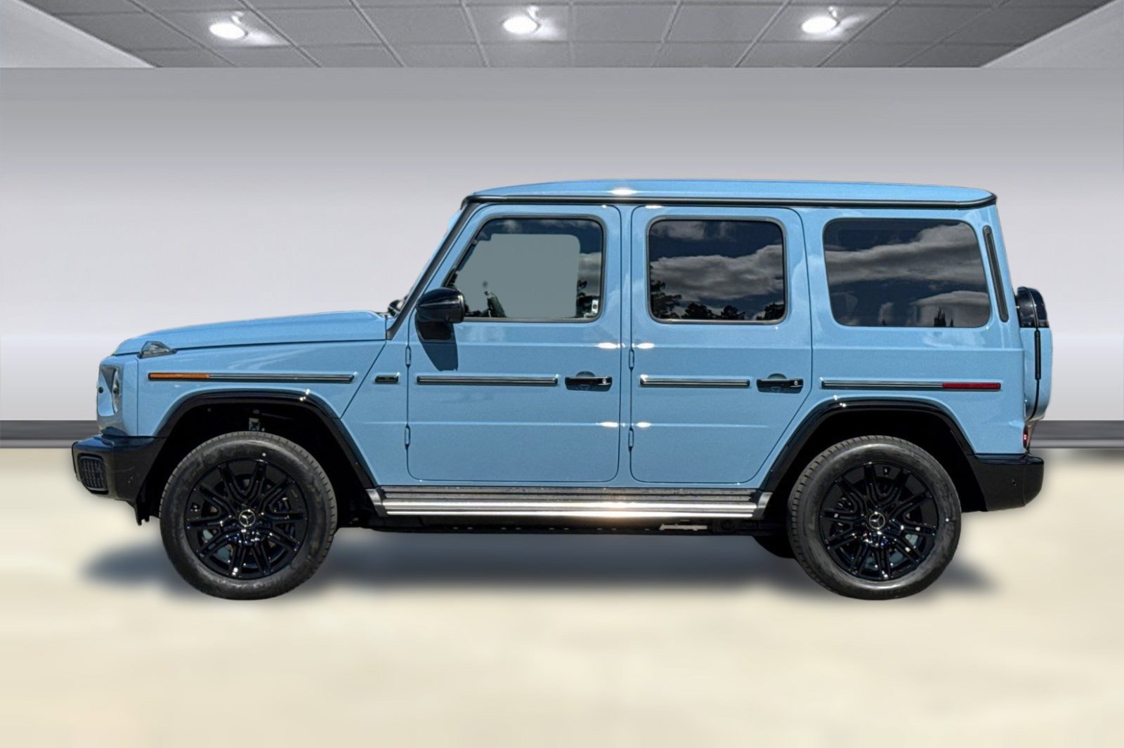 New 2026 Mercedes-Benz G 580 w/ EQ Technology image 2
