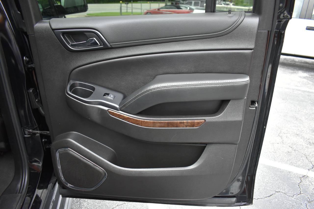 Used 2019 Chevrolet Suburban LT AWD/4WD image 39