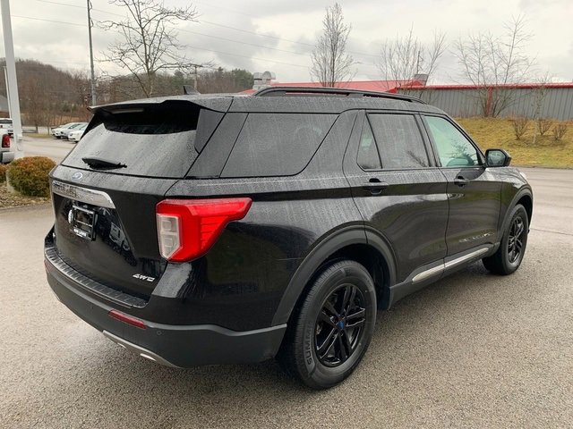 Used 2022 Ford Explorer XLT w/ Equipment Group 202A image 7