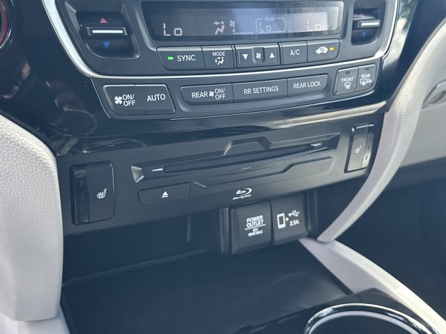 Used 2022 Honda Pilot Touring image 35