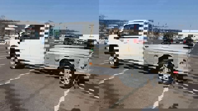 Used 2024 Chevrolet Silverado 3500 LT w/ Convenience Package image 6