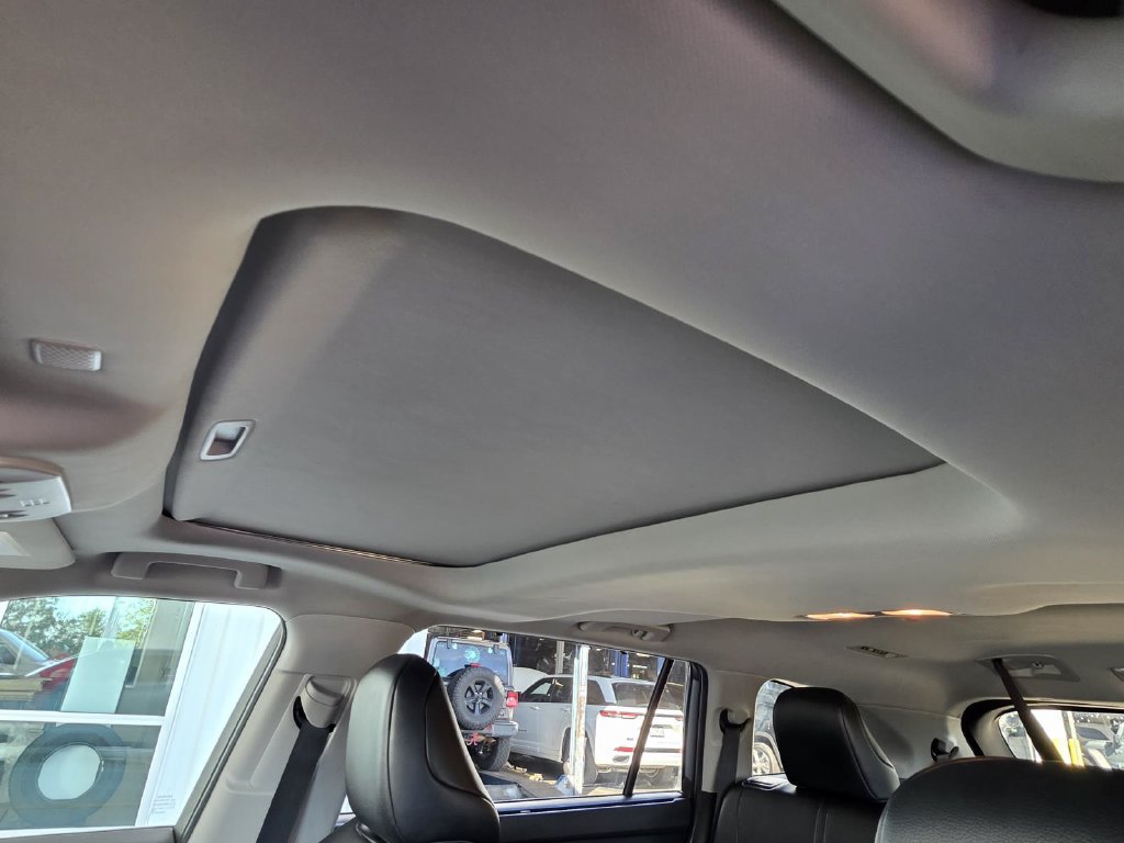 Used 2022 Toyota Highlander XLE FWD image 8