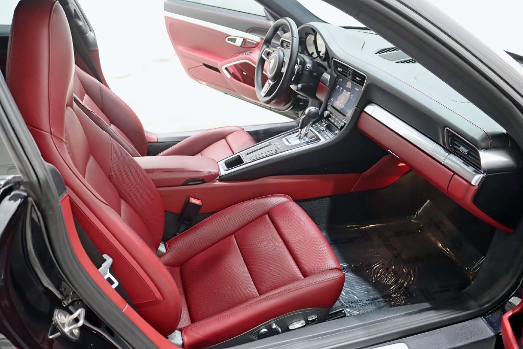 Used 2019 Porsche 911 Carrera RWD image 30