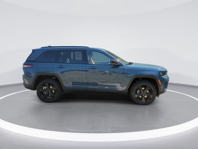 New 2026 Jeep Grand Cherokee Limited w/ Limited Altitude Package AWD/4WD image 9