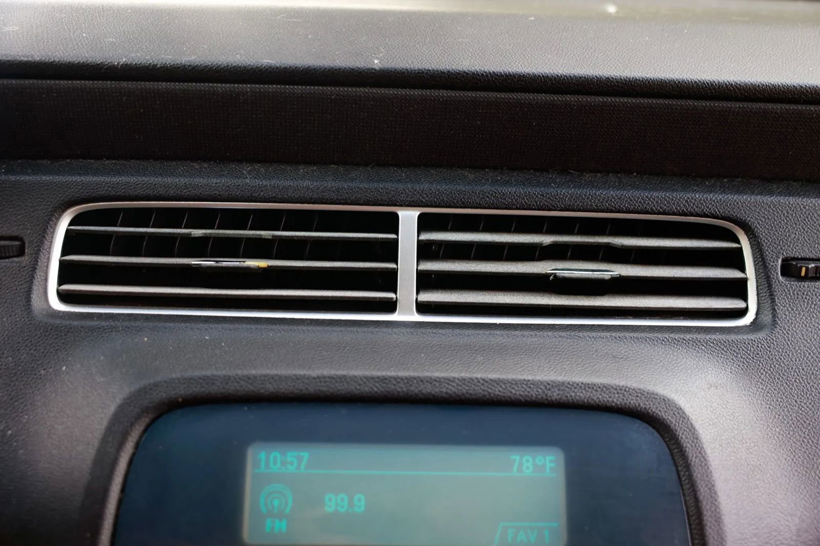 Used 2010 Chevrolet Camaro SS w/ RS Package image 32