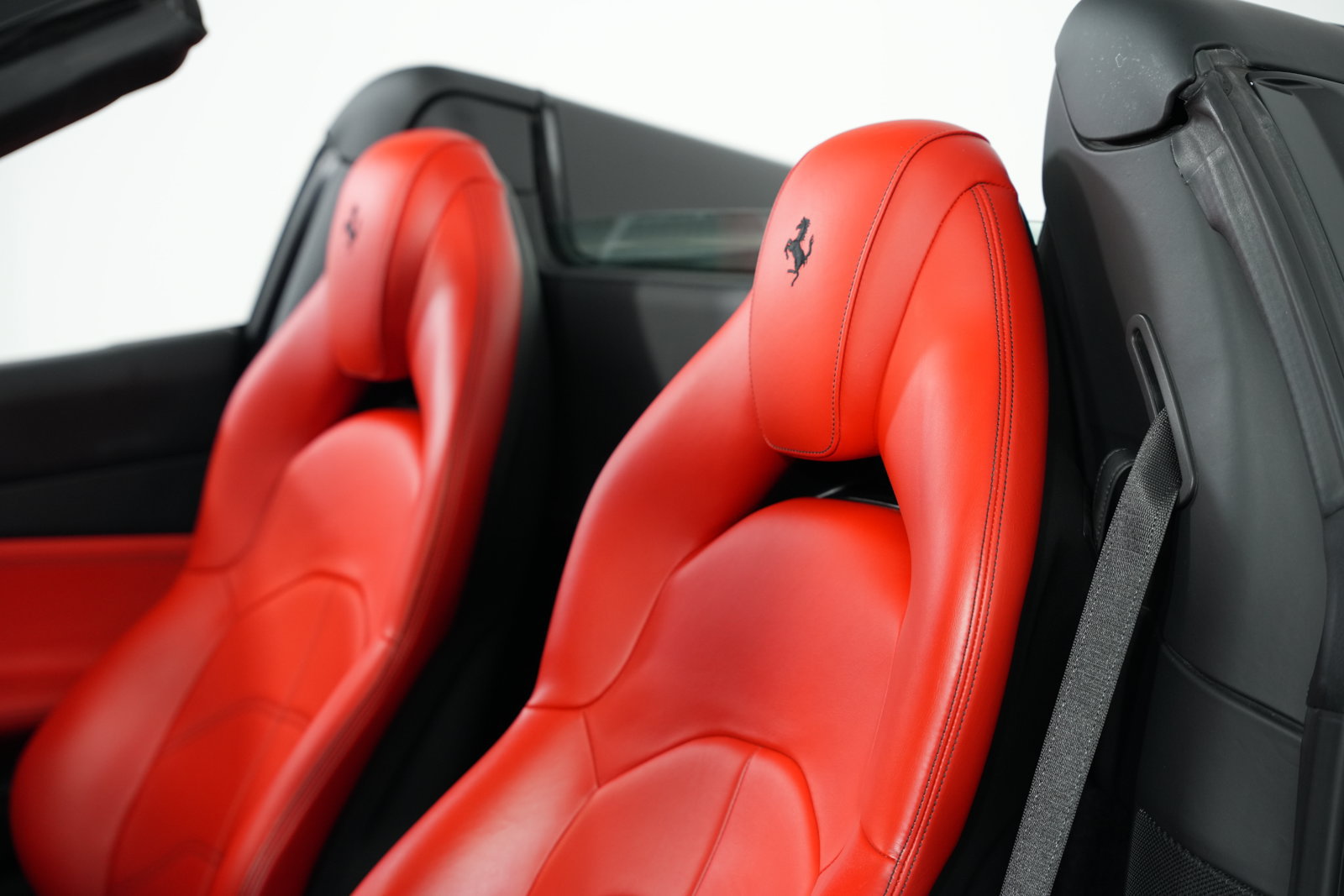 Certified 2017 Ferrari 488 Spider RWD image 50
