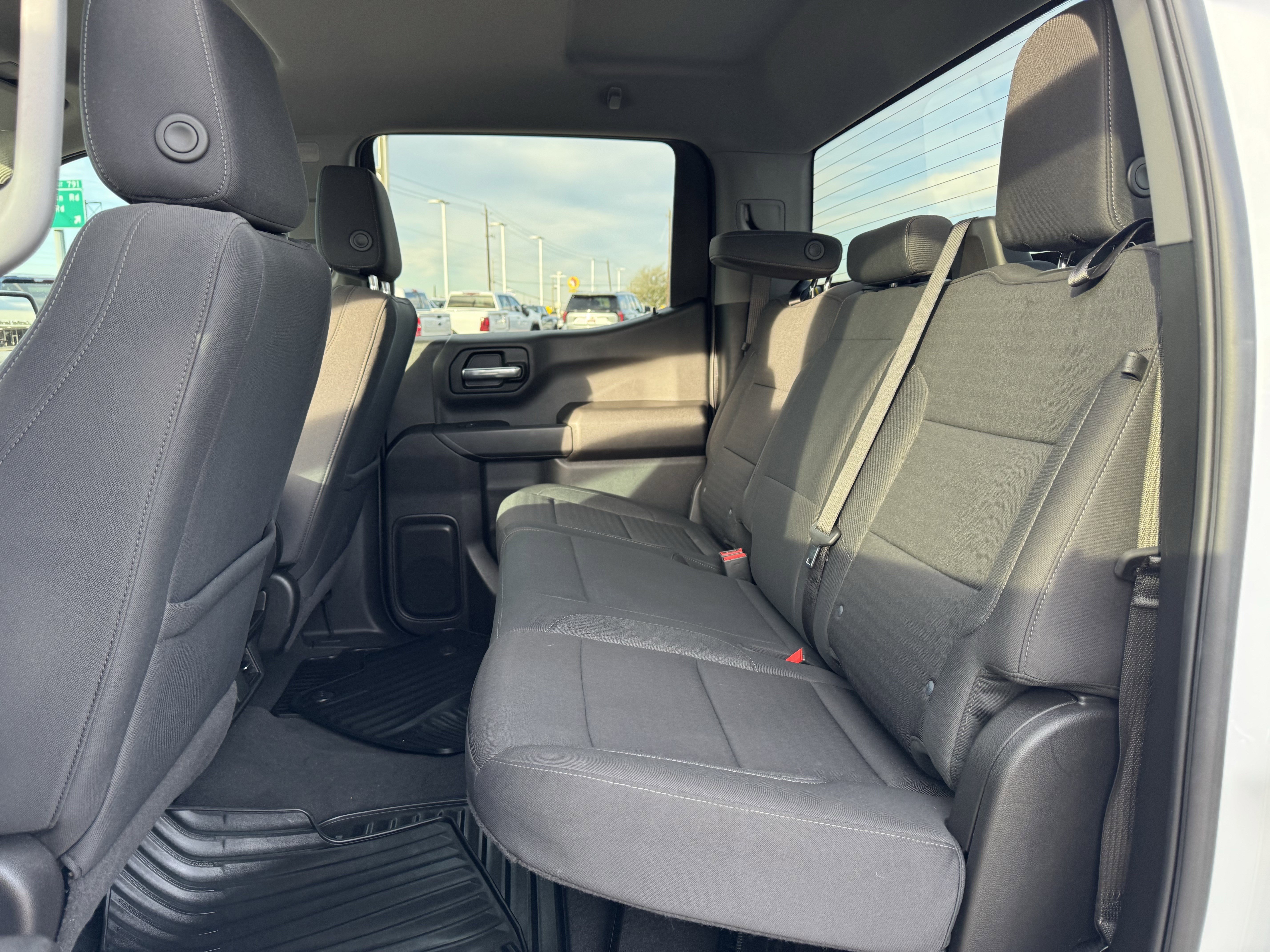 Used 2025 Chevrolet Silverado 1500 Custom w/ Turbomax Blackout Package image 29