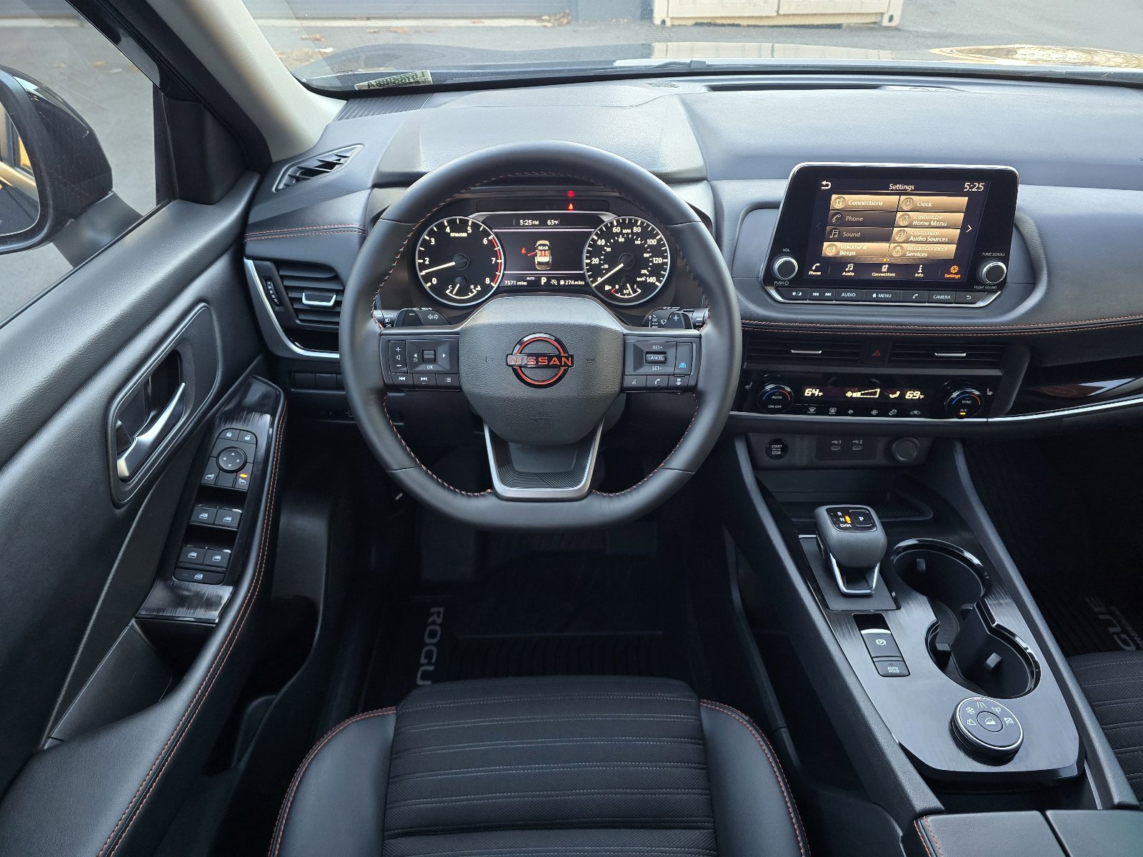 Certified 2025 Nissan Rogue SV image 14