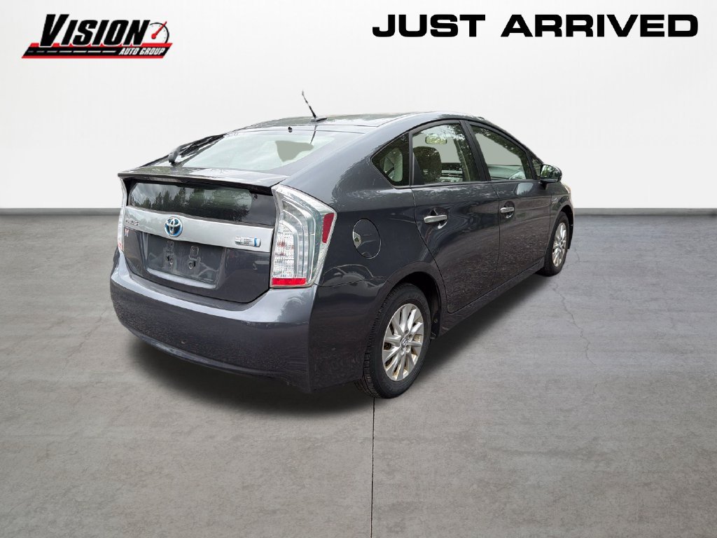 Used 2015 Toyota Prius Prime Plug-In Hybrid FWD image 5