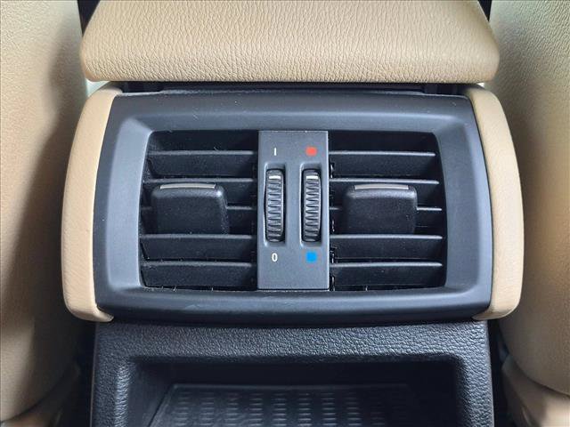 Used 2017 BMW X3 sDrive28i RWD image 16