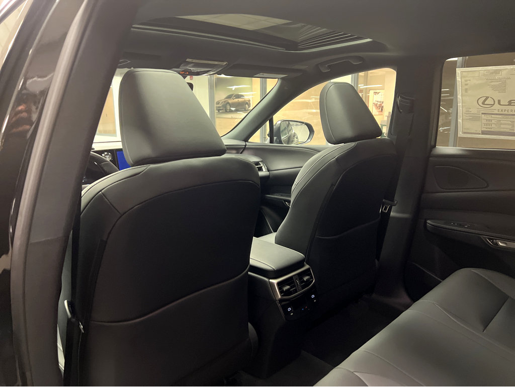 New 2026 Lexus RX 350h AWD/4WD image 19