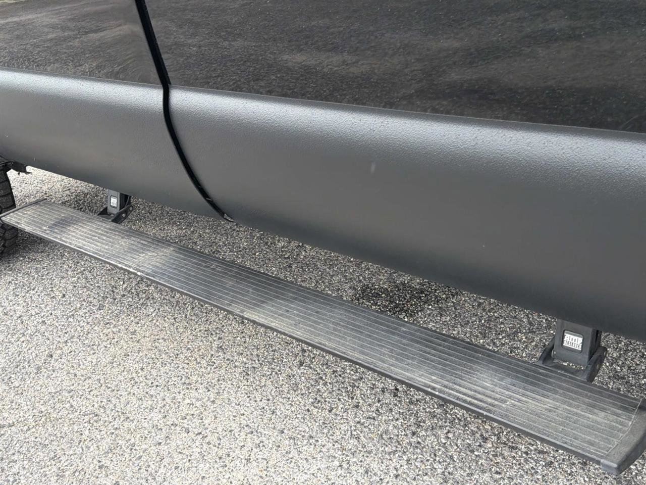 Used 2000 Ford Excursion Limited image 11