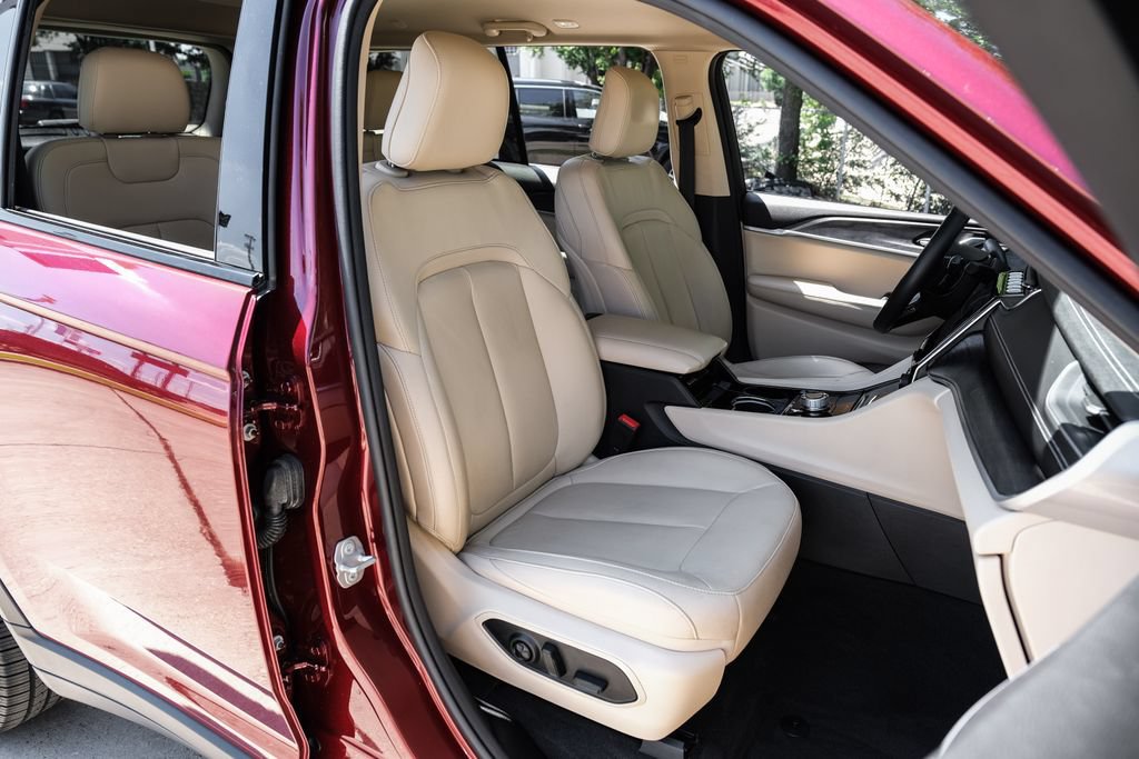 Used 2022 Jeep Grand Cherokee Limited RWD image 44