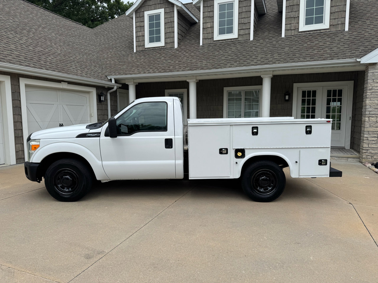 Used 2015 Ford F250 XL image 3