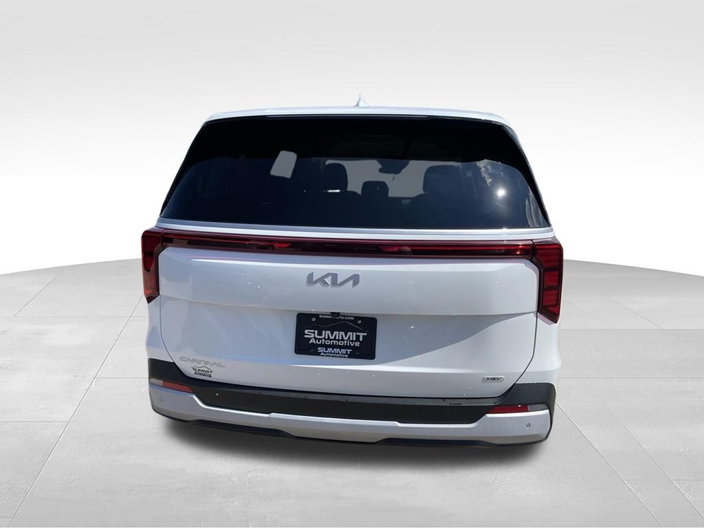 Used 2026 Kia Carnival LXS FWD image 29