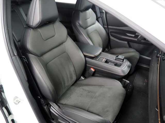 Used 2024 Nissan Ariya Engage image 2