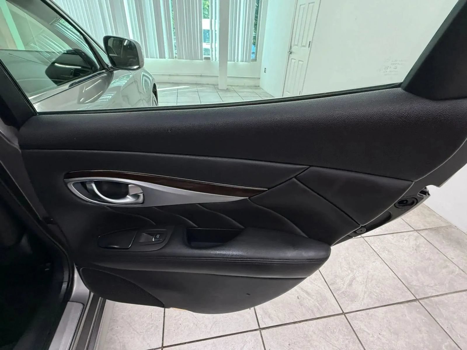 Used 2013 INFINITI M37 x w/ Premium Pkg AWD/4WD image 18