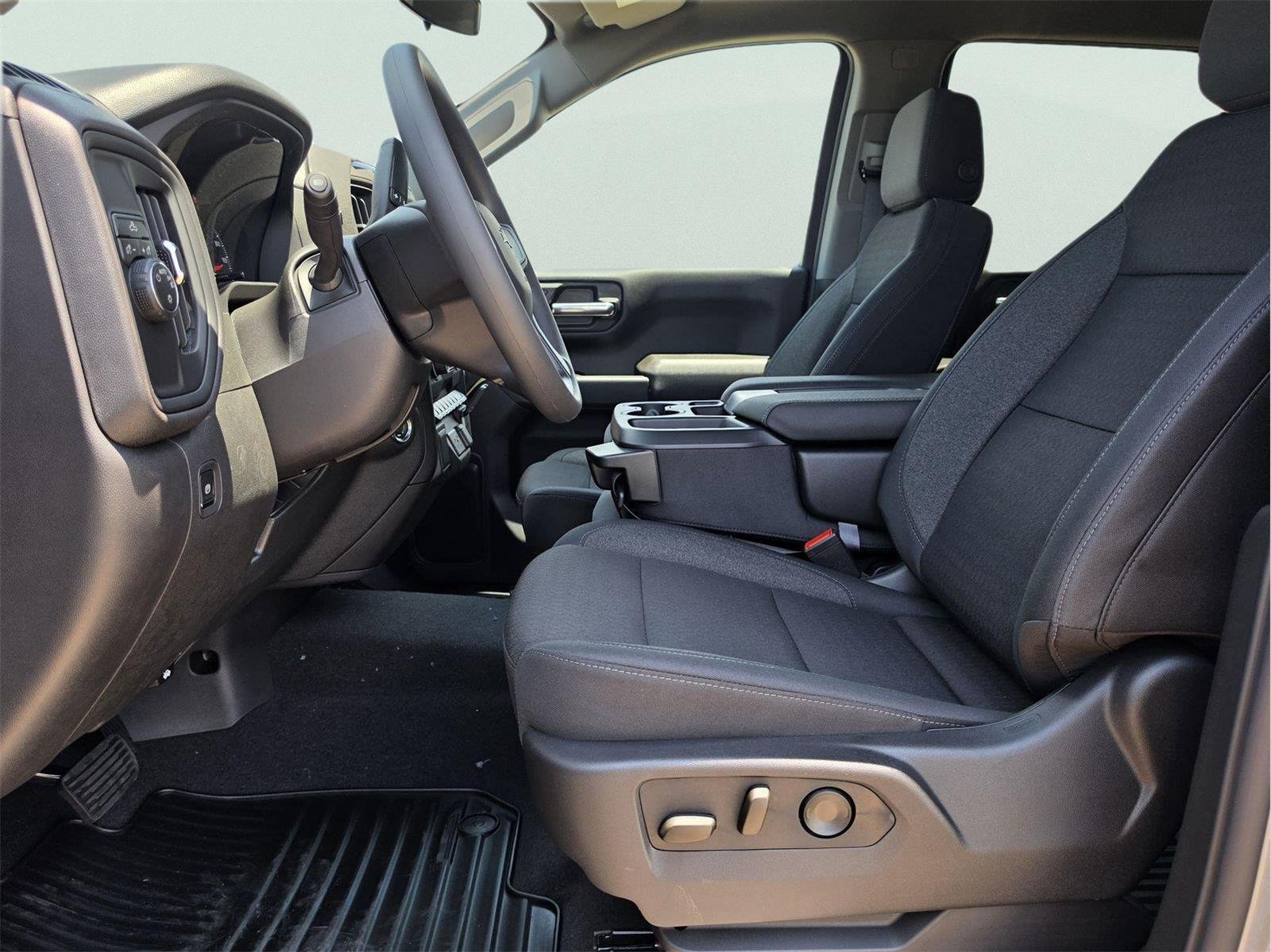 New 2026 Chevrolet Silverado 1500 Custom RWD image 10