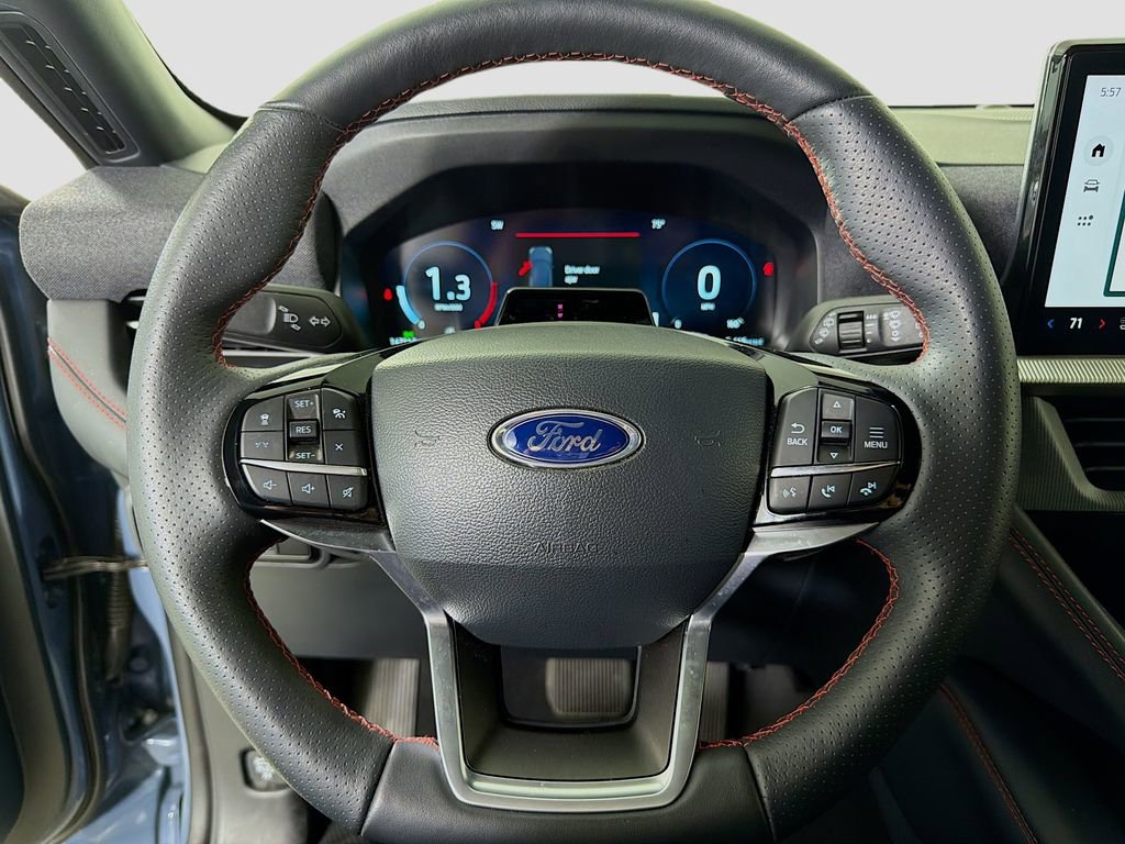 Used 2025 Ford Explorer ST-Line image 14