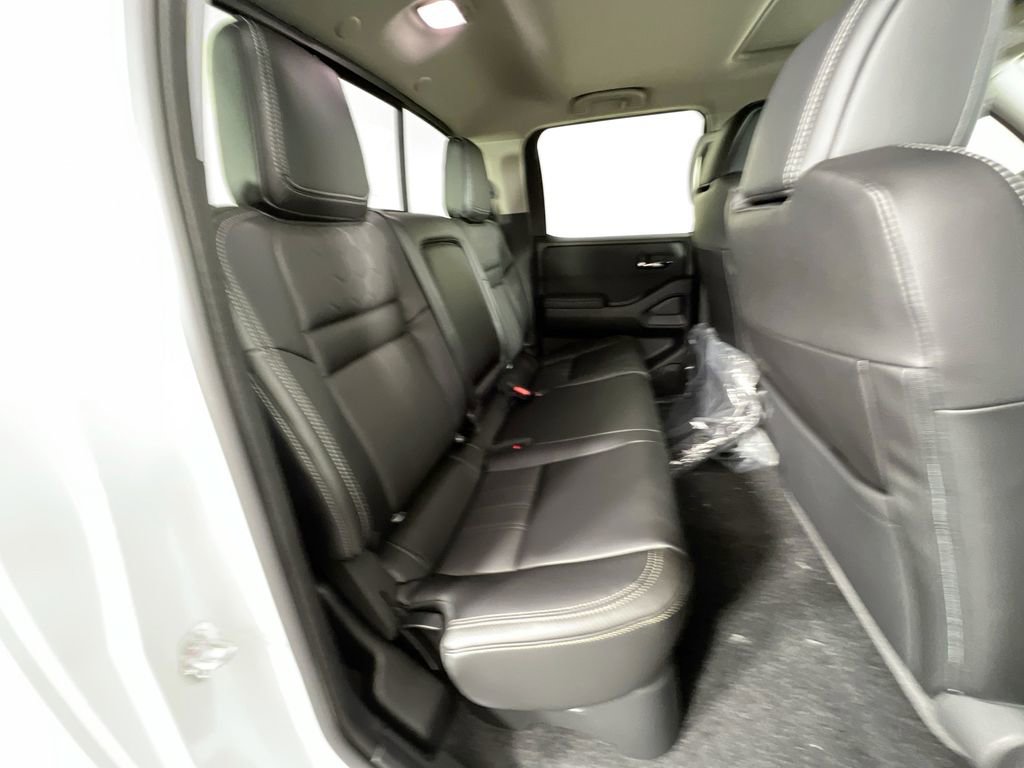 Certified 2024 Nissan Frontier SL w/ Technology Package image 27