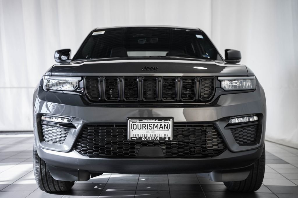 New 2025 Jeep Grand Cherokee Limited image 2