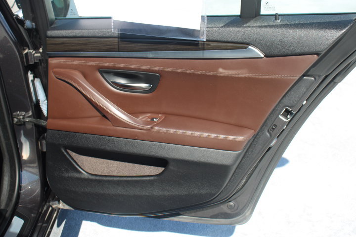 Used 2014 BMW ActiveHybrid 5 RWD image 17