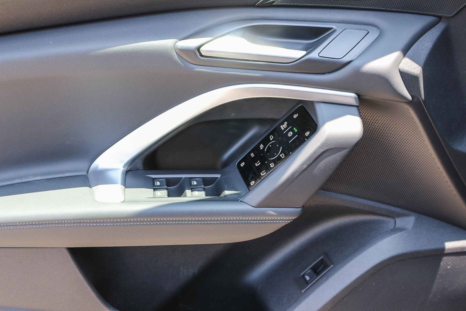 Used 2025 Audi Q5 Premium Plus image 22