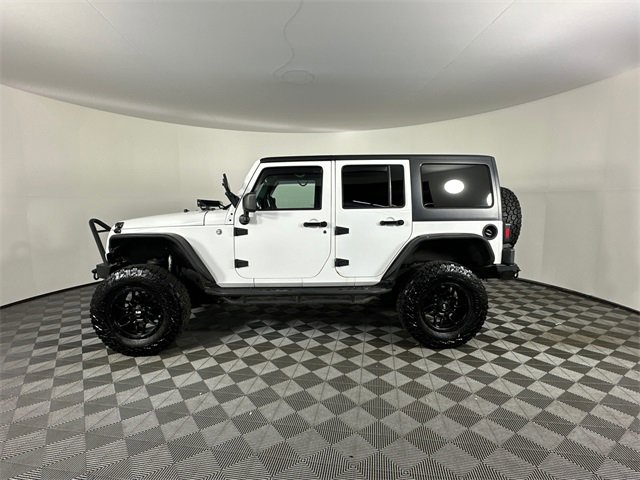 Used 2014 Jeep Wrangler Unlimited Rubicon w/ Dual Top Group image 10