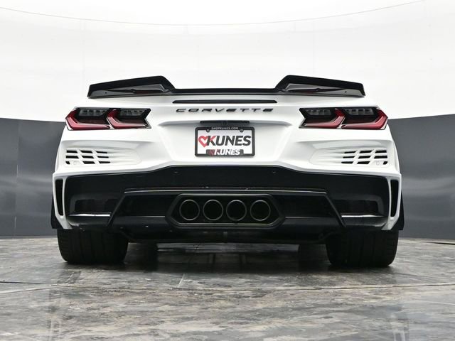 Used 2024 Chevrolet Corvette Z06 w/ Stealth Interior Trim Package RWD image 27