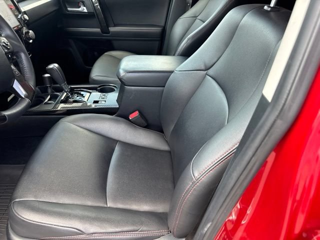 Used 2021 Toyota 4Runner Venture w/ Moonroof Package AWD/4WD image 15