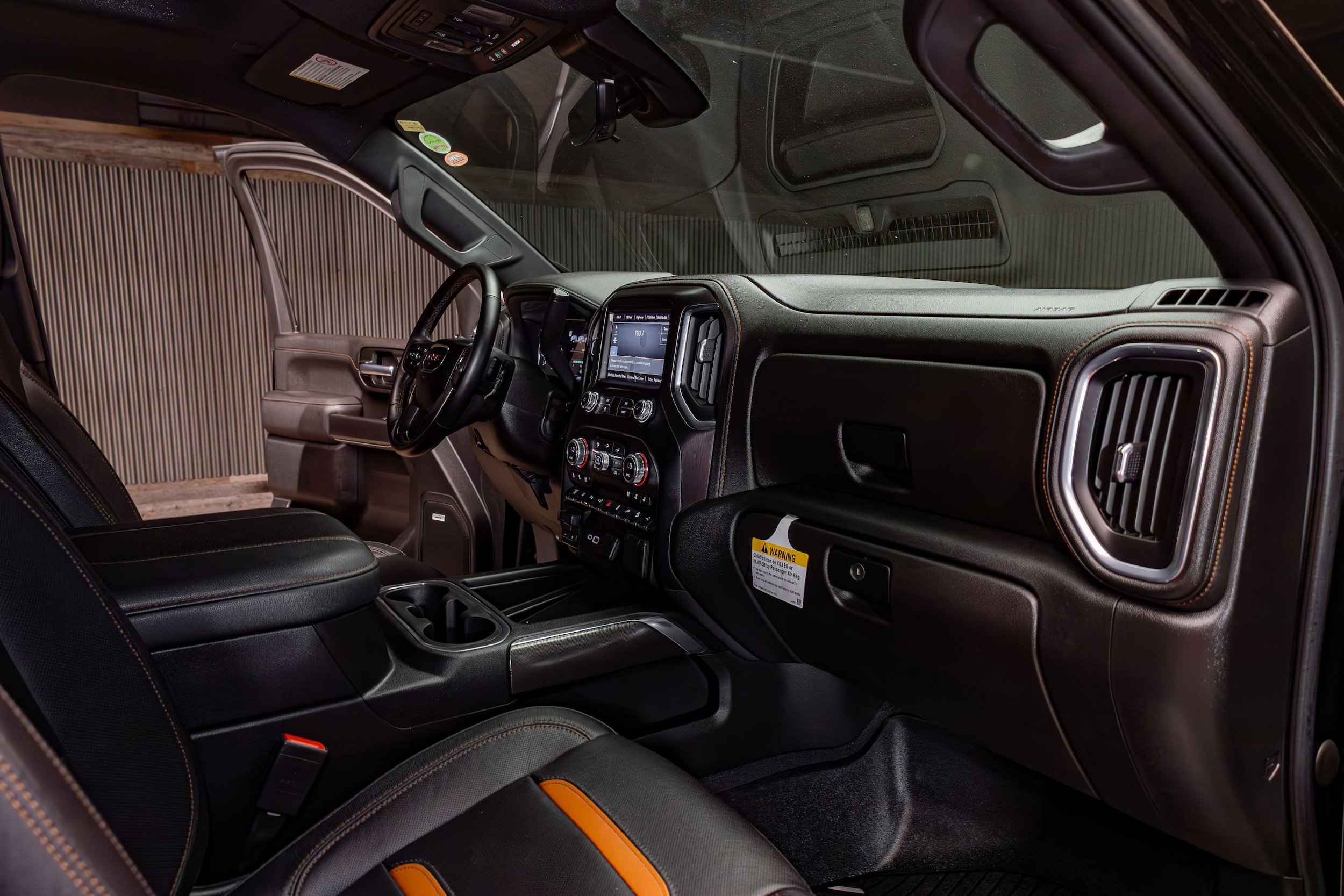Used 2023 GMC Sierra 2500 AT4 w/ AT4 Premium Plus Package AWD/4WD image 19