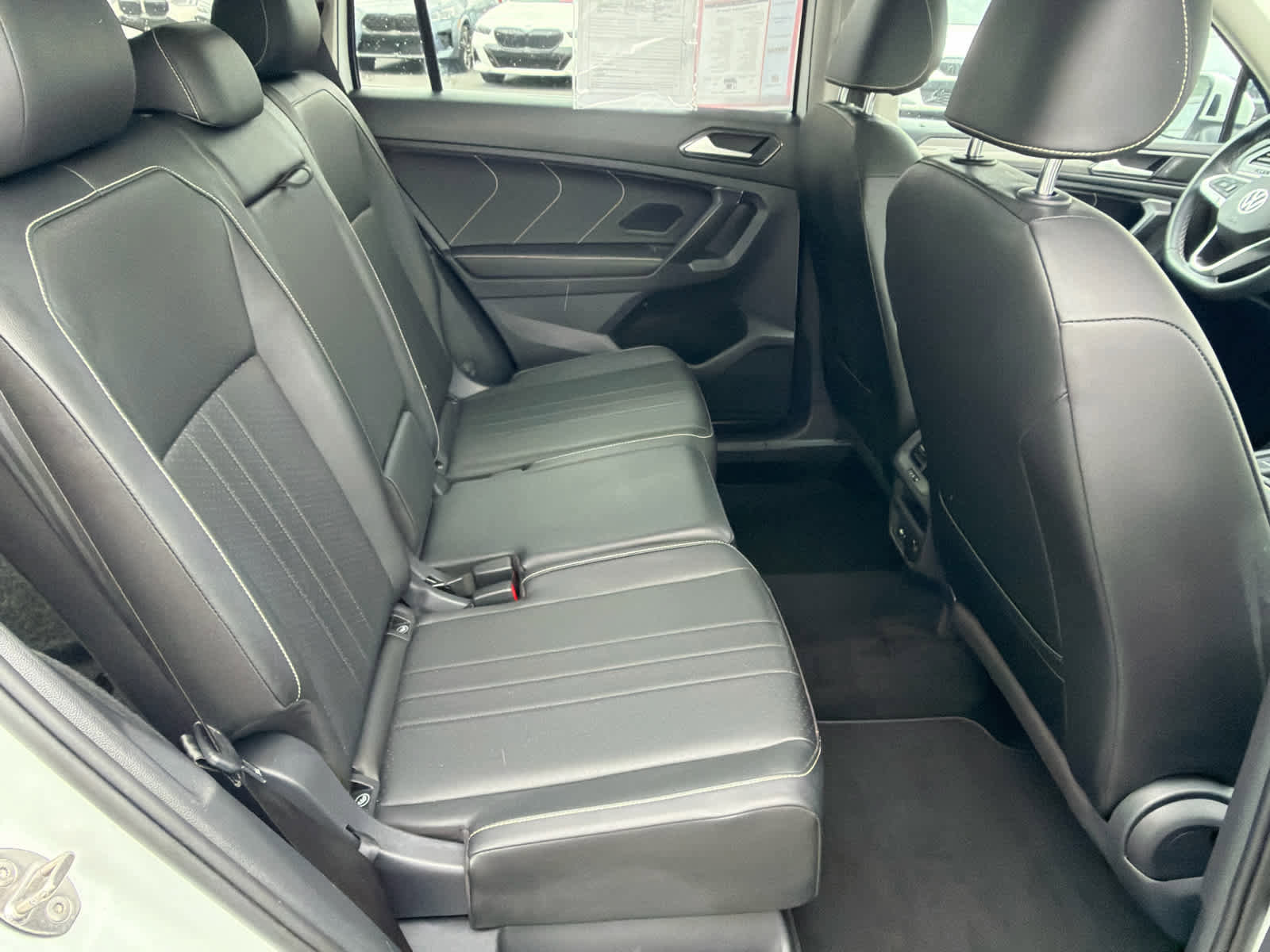 Used 2023 Volkswagen Tiguan SE w/ Panoramic Sunroof Package AWD/4WD image 12