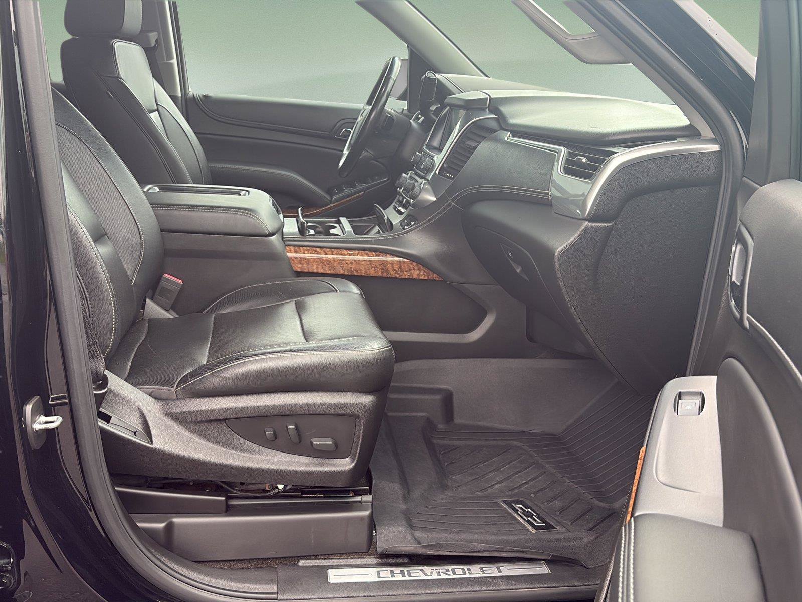 Used 2018 Chevrolet Tahoe Premier AWD/4WD image 13