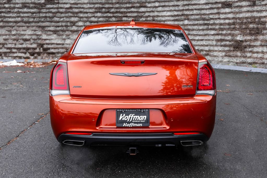 Used 2021 Chrysler 300 Touring L image 7