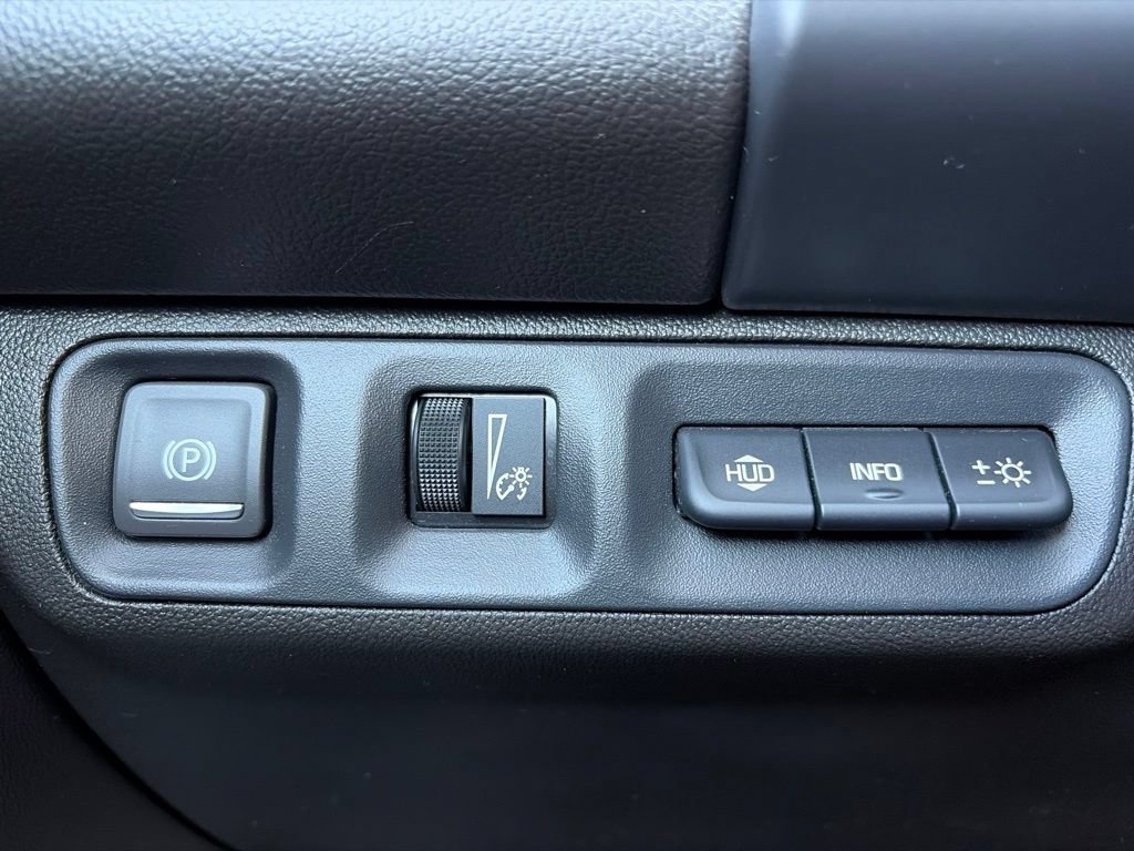 Used 2023 GMC Acadia Denali AWD/4WD image 10