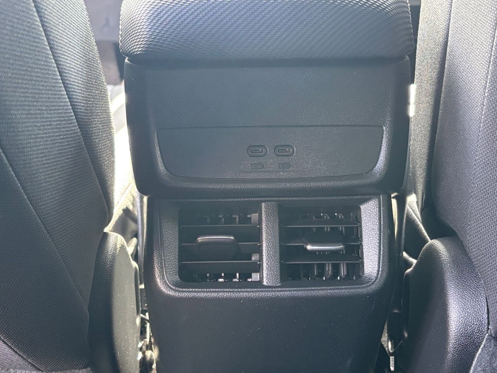 Used 2025 Chevrolet Equinox LT FWD image 23