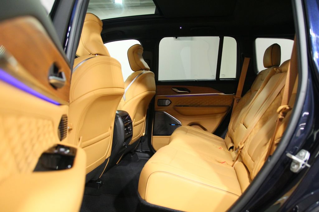 Used 2024 Jeep Grand Cherokee Summit AWD/4WD image 29
