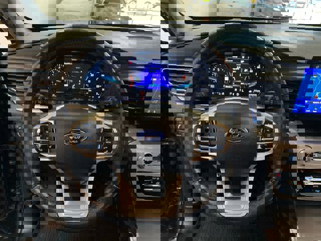 Certified 2022 Ford Explorer XLT w/ Equipment Group 202A image 20