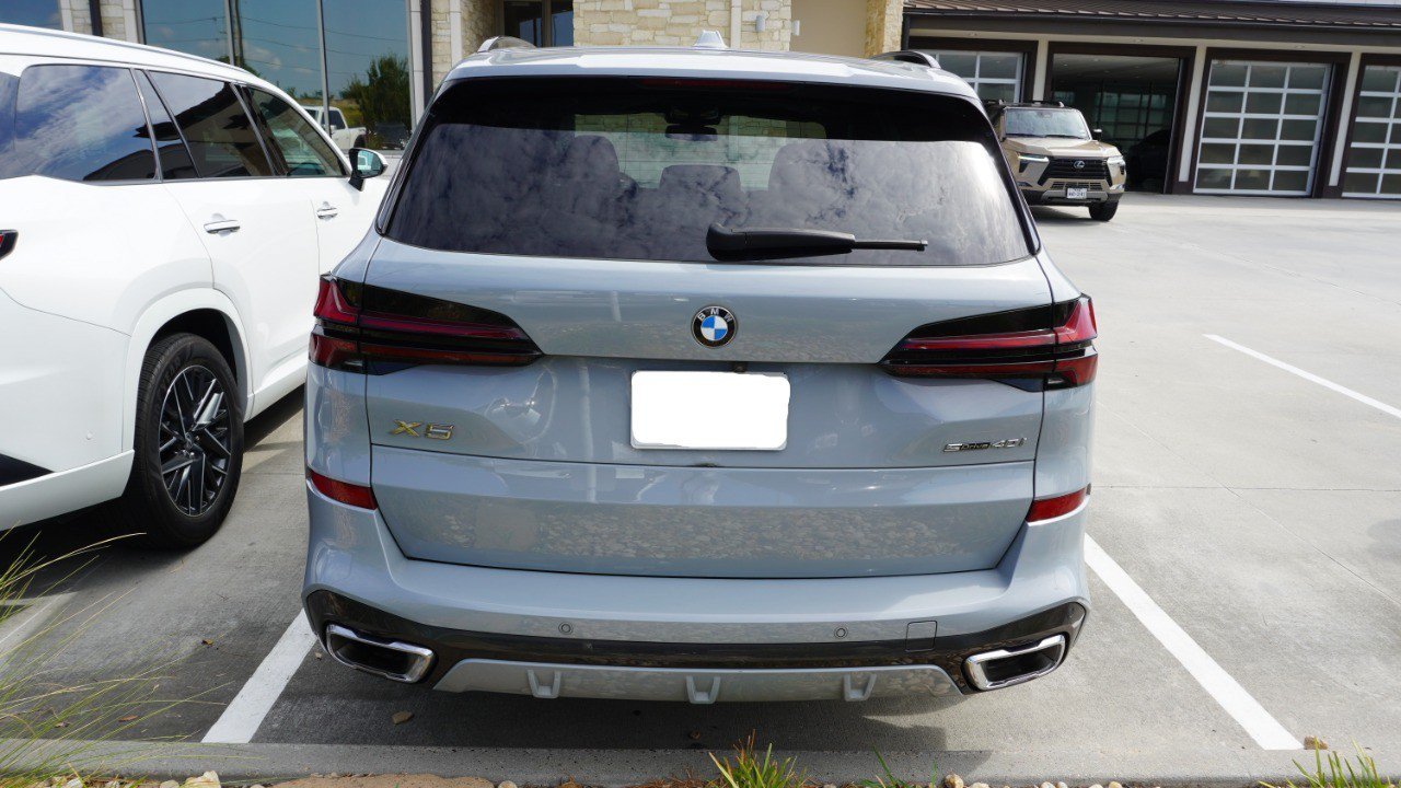 Used 2025 BMW X5 sDrive40i w/ M Sport Package RWD image 7