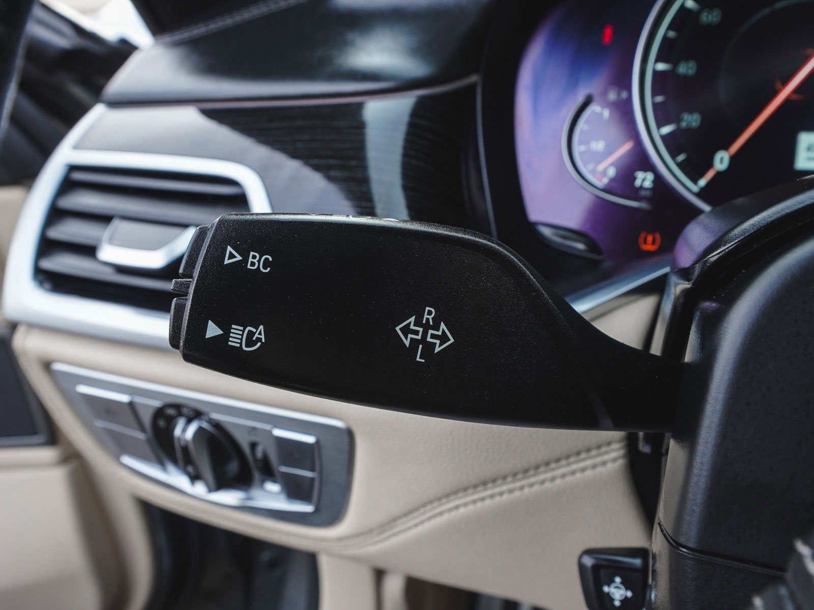 Used 2017 BMW 740i image 20