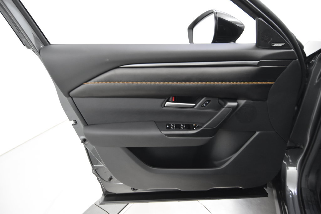 New 2026 MAZDA CX-50 AWD 2.5 Hybrid w/ Premium Pkg image 32