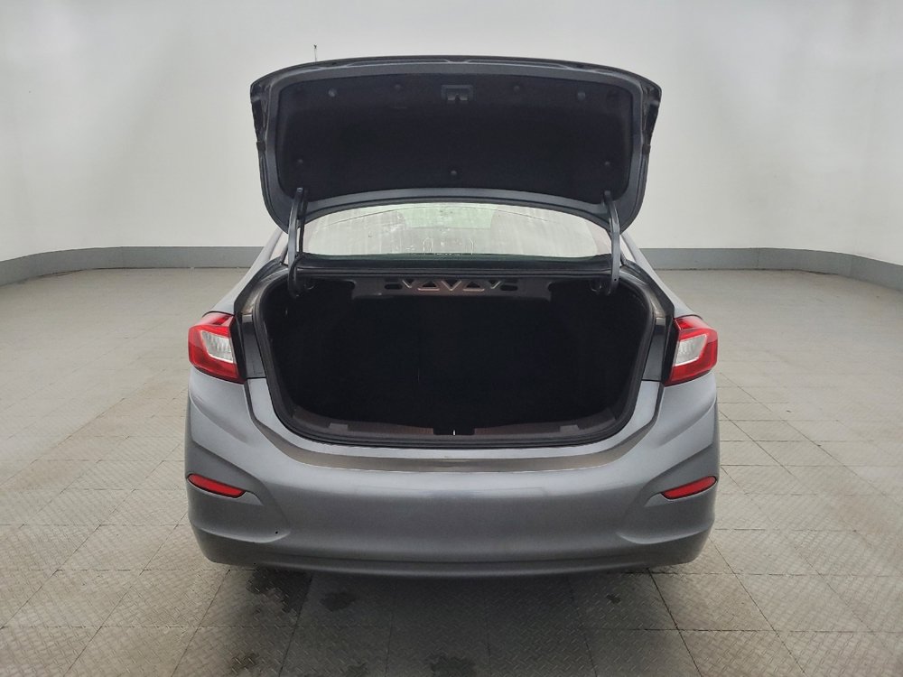 Used 2018 Chevrolet Cruze LT FWD image 29