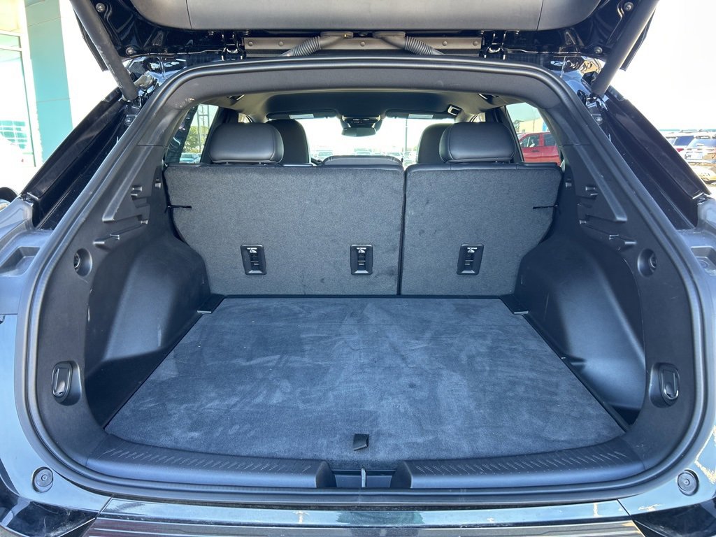 Certified 2025 Chevrolet Equinox EV LT w/ Convenience Package image 7