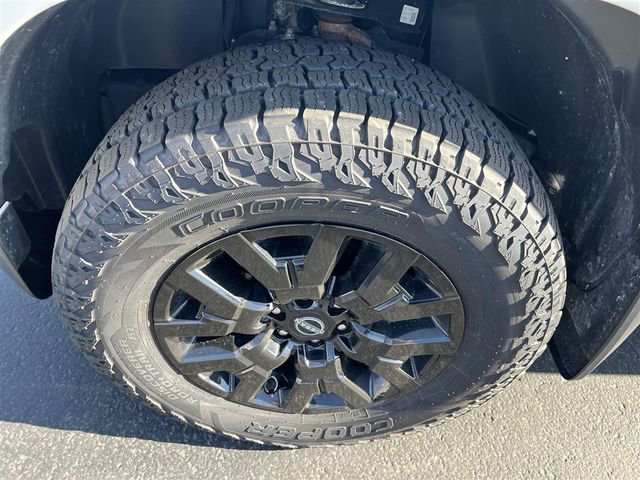 Used 2024 Nissan Frontier SV w/ SV Convenience Package image 23
