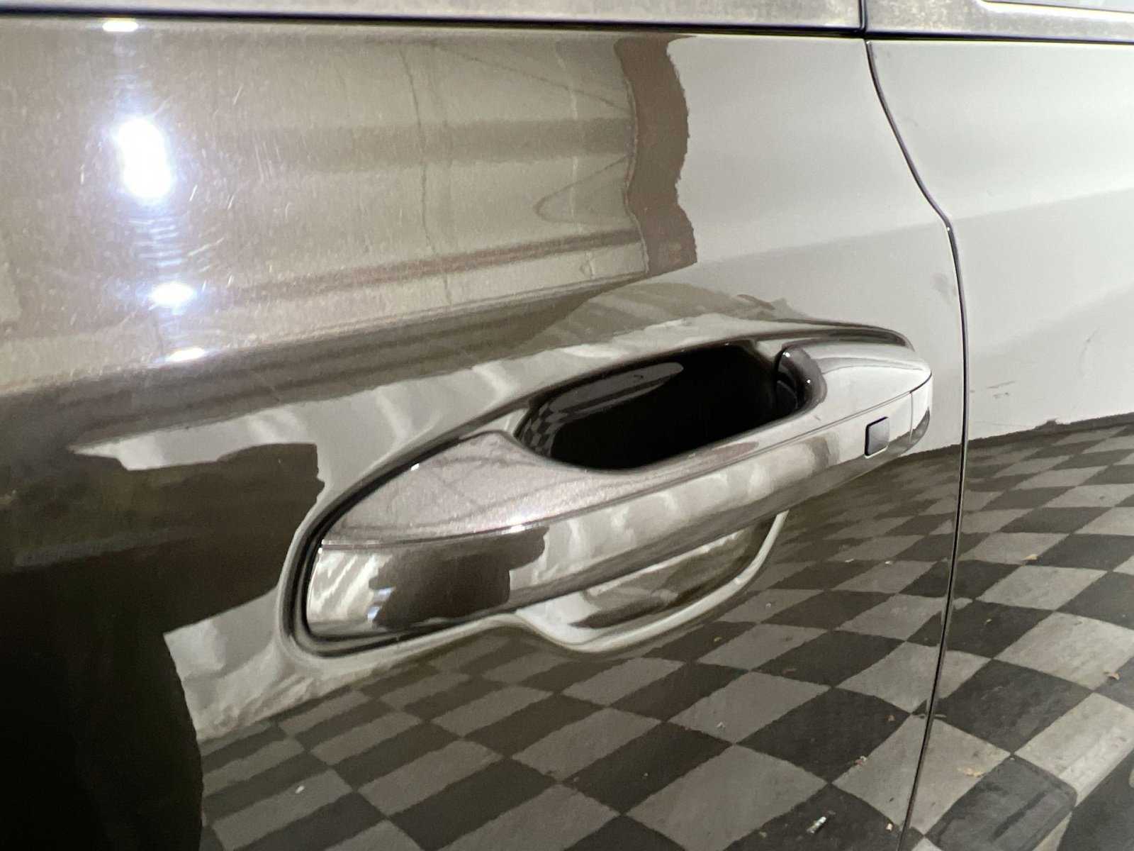 Used 2021 Kia Telluride SX w/ SX Prestige Package image 15