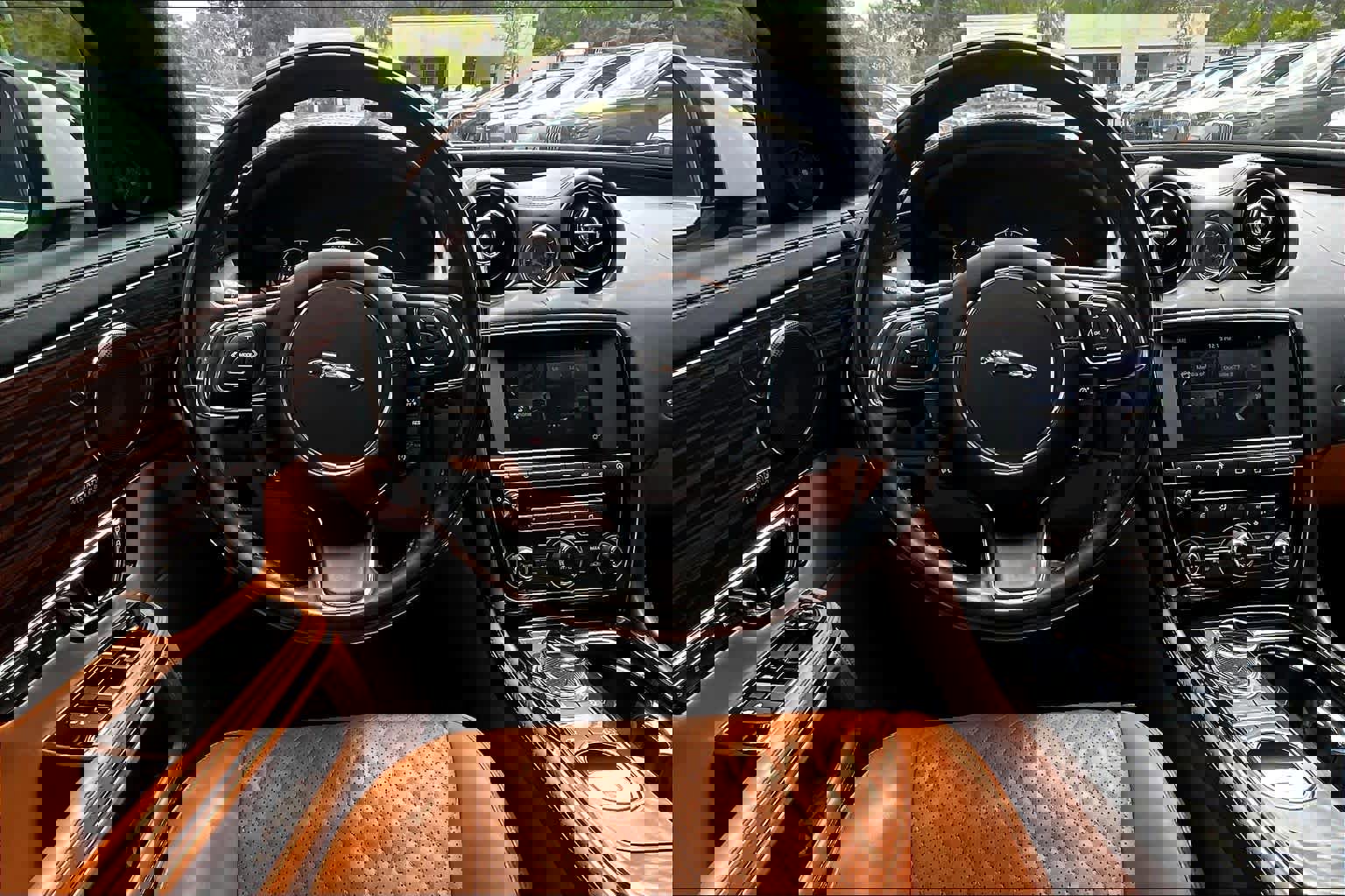 Used 2017 Jaguar XJ L Portfolio image 6