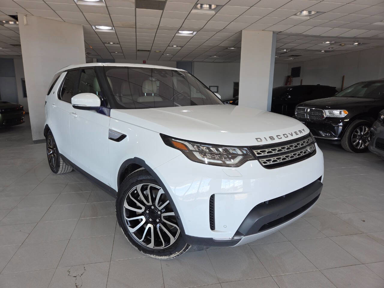 Used 2019 Land Rover Discovery HSE