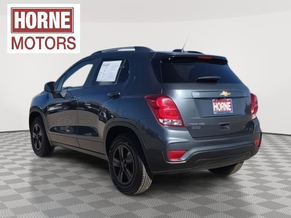 Used 2022 Chevrolet Trax LT w/ LT Convenience Package image 5