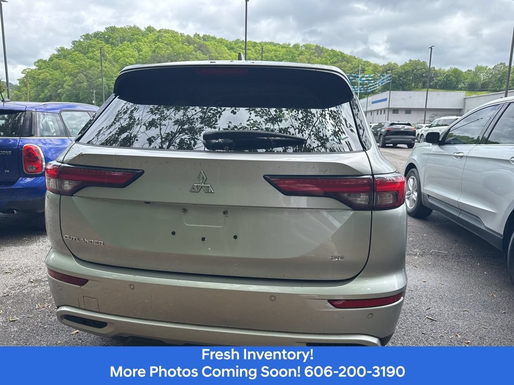 Used 2024 Mitsubishi Outlander SE AWD/4WD image 7