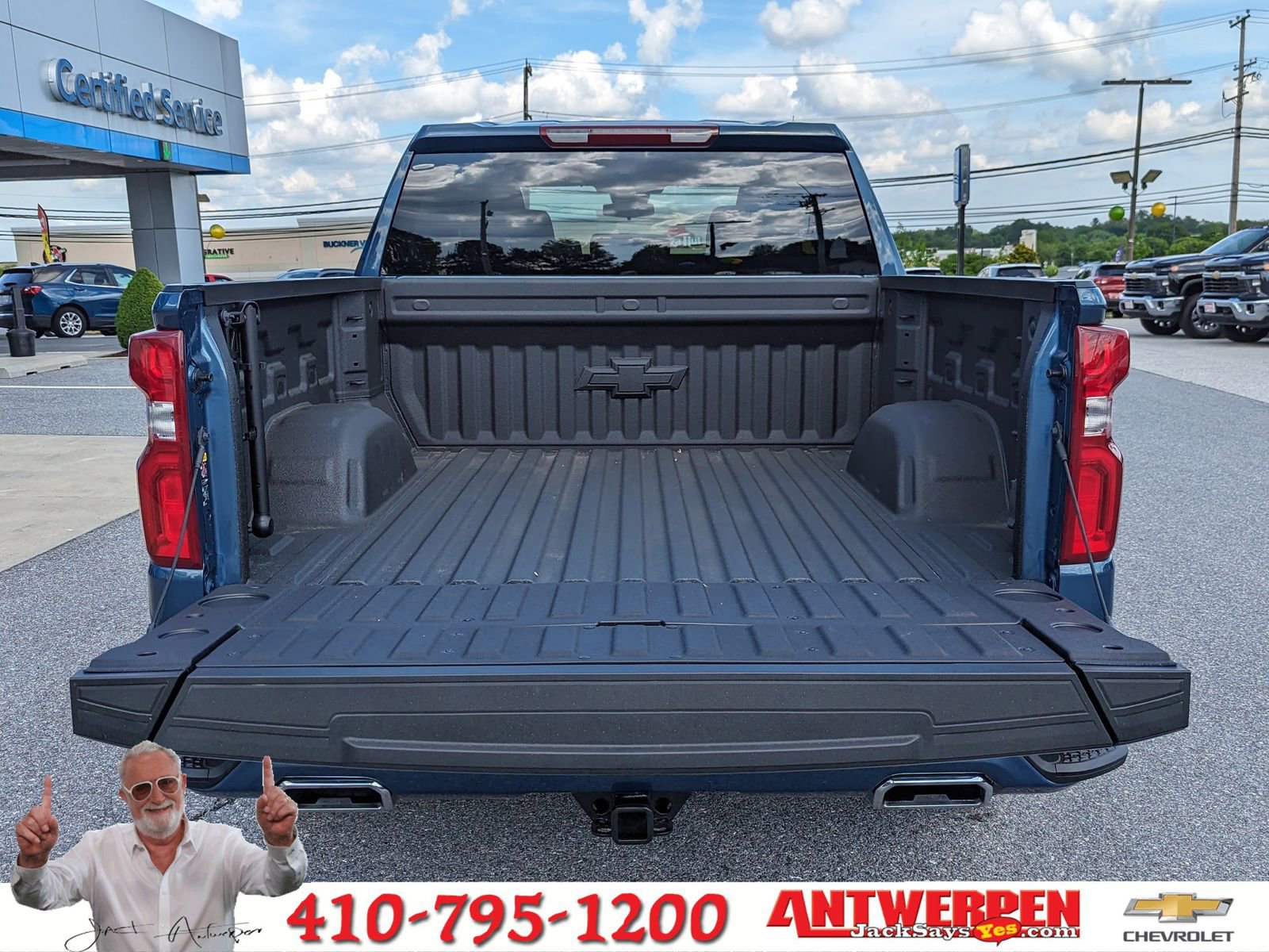 Certified 2024 Chevrolet Silverado 1500 RST w/ Z71 Off-Road Package image 11